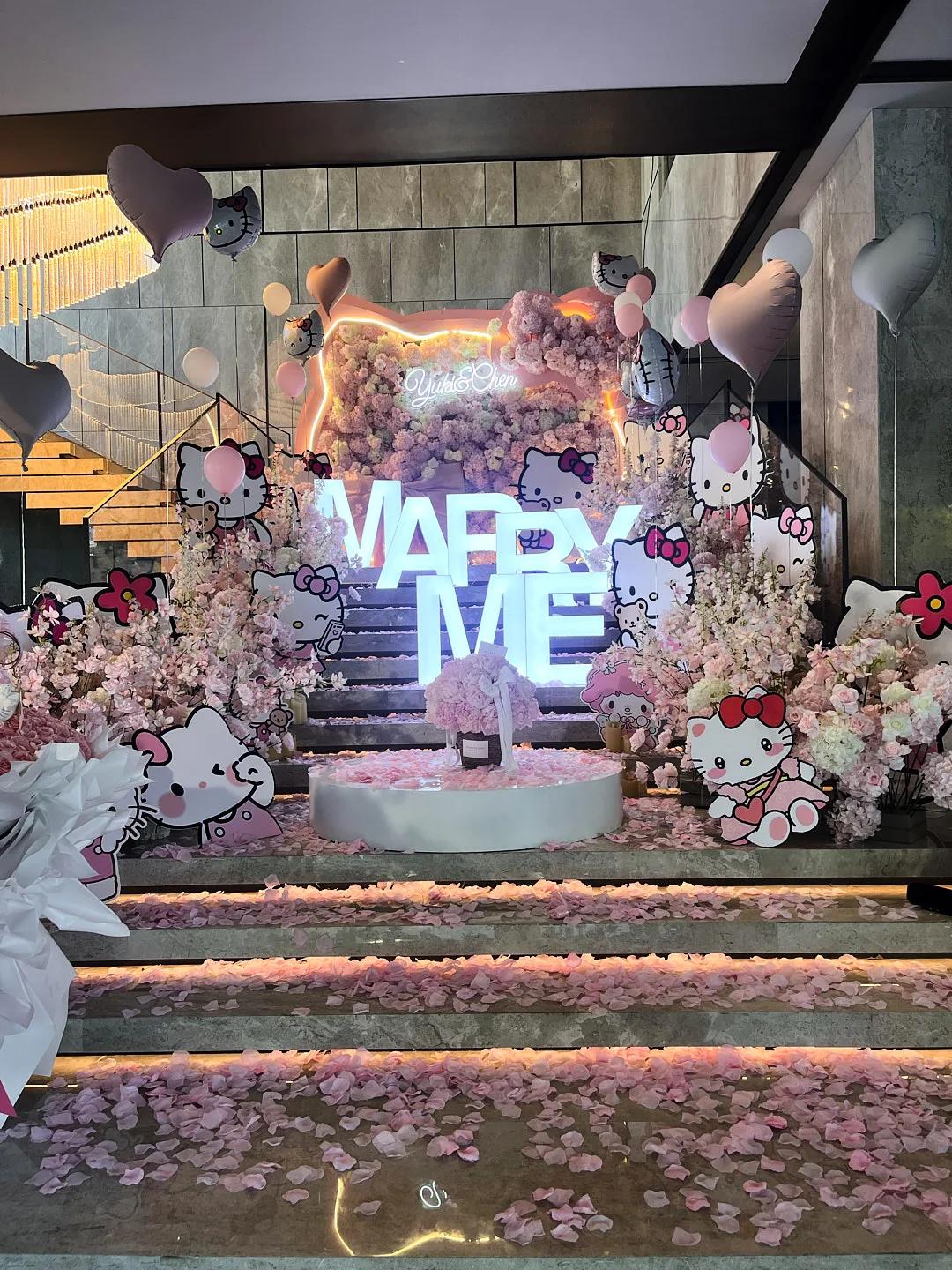 Hello Kitty 粉色求婚布置 / 卡通主题求婚现场 - 图 5